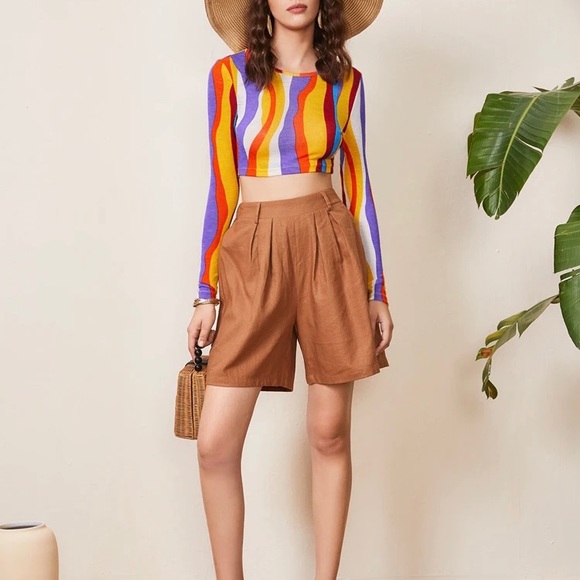 NWOT Colorful long sleeve cropped top - Picture 3 of 5